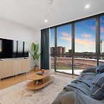 12Th Floor Stadium View -2Br-Free Parking-Cbd