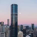 Stylish Brisbane Skytower Cbd Getaway - Skyline Pool, Gym, Fast Wi-Fi, River Walk, Botanical Gardens