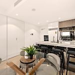 Queen\'S Wharf | River Views, Pool & Free Parking