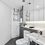 Premium Cbd Stay Incredible River Views