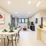Modern 2Br Ducted Ac Parking And Great Location