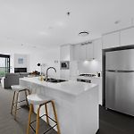 Level 15 Skytower 2Br Cbd Retreat