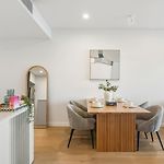 Modern 2Br Apartment On Coronation Drive, Toowong