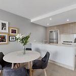 Hamilton Portside Luxe Level 5