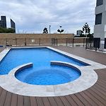 Quay To The City! Spacious, Stylish, Central