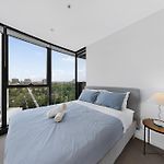 Level 15 Skytower Is A 2Br Cbd Retreat