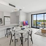 2Bedroom Apartment Balcony Close To The City