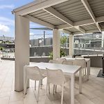 Stylish Bowen Hills Apartment Near City Centre