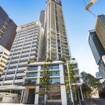 Brisbane City Retreat With Private Balcony