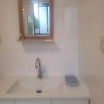 Breezy Entire 2 Bedroom Unit Top Floor Next To Uq