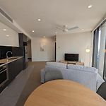 Premium Unit W/ Rooftop Pool In The Heart Brisbane