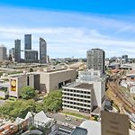 The Cityscape Pad With 2Br, 3-Bed & Free Parking