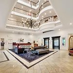 Cosmo Apartment Hotel