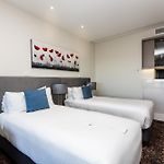 Calamvale Hotel Suites And Conference Centre