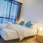Luxury Penthouse In Cbd 4 Bed - 4 Bath