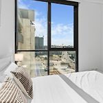 Brisbane Skyline View 2Beds River View Apt