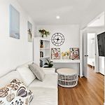 2Br Home Near Suncorp In Paddington Freeparking
