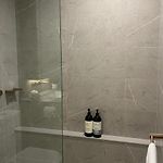 Lux Style Spacious 2 Bed 2 Bath Apt, Pool , Parking