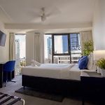 1 Bed Studio Apartment Near Eagle Street