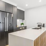 Family Retreat - Free Secure Car Park, Garden City Westfield Shopping, Restaurants
