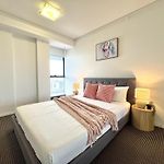 Stunning City View Suites