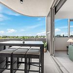 3Br Family Stay - King Beds, Parking & City Views