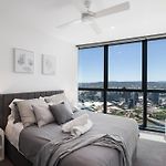 Qw Riverside Luxe Apartments By Independent Host