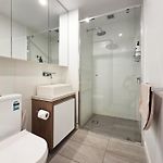 2Br Fortitude Valley Pool Gym And Parking