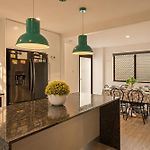 Spacious 4Br Home Near Sunnybank With Modern Amenities