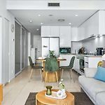 Laguna Apartments - Free Park Pool & Gym