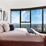 Skytower Apartments - 81St Floor, City & River Views, Free Car Parking