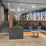 Skytower Apartments - 81St Floor, City & River Views, Free Car Parking