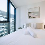 Skyline Serenity 2Br Apt With River & City Views