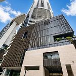 Luxury Riverfront Apartment Level 38 Queen\'S Wharf Tower