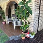 Huge House With 2 Buildings And Pool 7Br