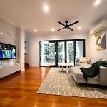 Kangaroo Point, Bromley Street