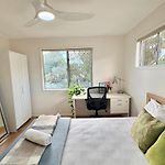 Welcome To Your Leafy Retreat In Graceville