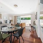 Blissful Bulimba! - 3Bed-2 5Bath-1Car - Townhouse