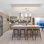 Open Plan 3 Bedroom House - Taringa