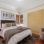 Art Deco Elegance In New Farm