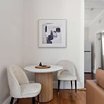Art Deco With Modern Twist 1Bed-1Bath-1Car-New Farm