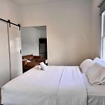 Spacious Queenslander Charm - Heart Of New Farm