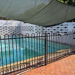 Peaceful, Pool, Lowtox, B\'Fast Included, Yoga Yard