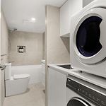 Spacious 2Br Stay, Parking Pool & Balcony