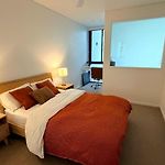 Stylish 1Br Apartment With Pool & Gym