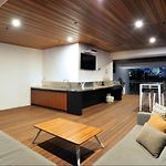 Stylish 1Br Apartment With Pool & Gym