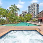 Resort Hideaway - Pool Gym Bbq Tennis Court