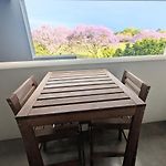 Quiet New Farm Retreat With Pool & Free Parking