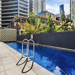 Sleeps 4 People - City Centre - 100M To New Casino