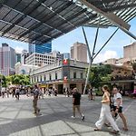 City Escape 2Bed-2Bath-1Car-Pool-Views - Cbd